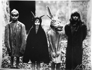 creepy-vintage-halloween-costumes22